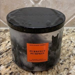 Bath and Body Works 3 Wick Candle